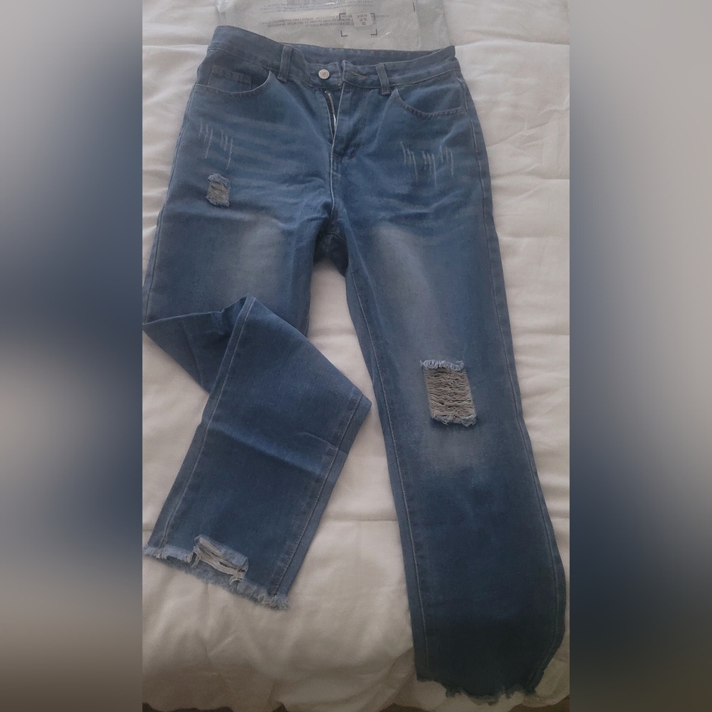 Women's Distressed, Ripped Cuff Jeans - Picture 6 of 6